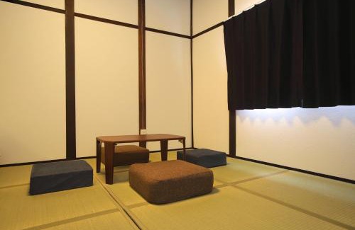 Ikuno Apartment | Yagara Terrace House B