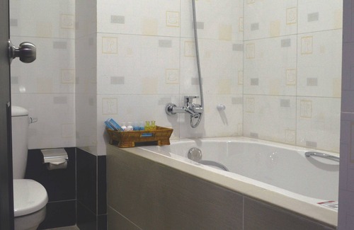 Insein Hotel | Yangon Airport Hotel