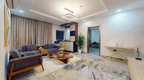 Utako Apartment | YANNA APARTMENT BY KHALIQUES