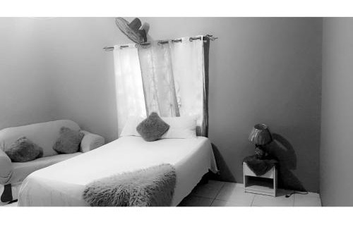 Sandy Bay House | Yard vibe