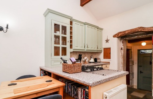 Oxenhope Cottage | YATE COTTAGE, romantic, luxury holiday cottage in Oxenhope