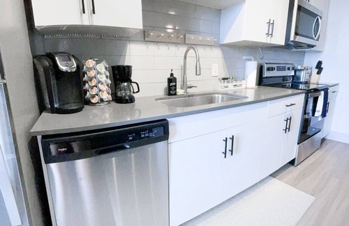 East Ybor Apartment | Ybor Hip Luxury Apmt next to brewery - mins to dwntwn ybor-TPA-Raymond James
