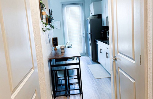 East Ybor Apartment | Ybor Hip Luxury Apmt next to brewery - mins to dwntwn ybor-TPA-Raymond James