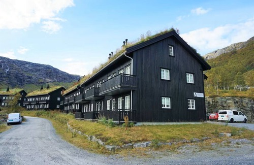 Roldal Apartment | Year-Round Escape – Ski, Hike & Explore Near Trolltunga & Fjords!