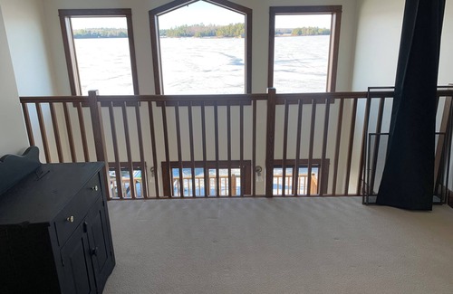 Rainy River District House | Year Round Lakefront