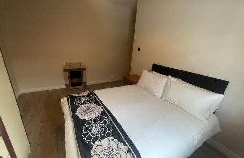 County Galway Apartment | Yeats Lodge Self catering Apartment and Bar