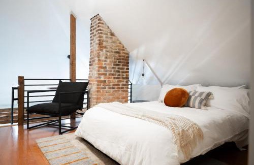 Cabbagetown Apartment | Yellow Brick Road