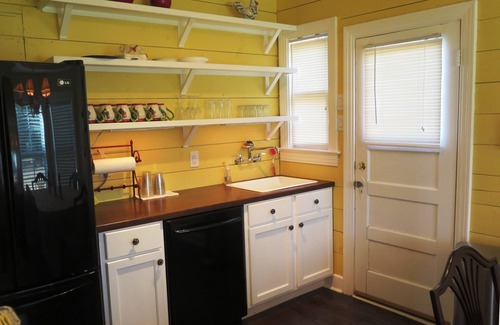 Salado Bed & Breakfast | Yellow House Bed and Breakfast