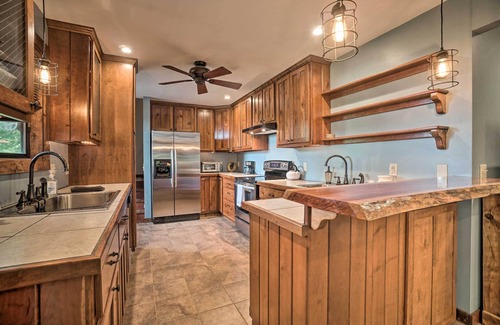 Blairsville Cabin | ‘Yellow Mountain’ Blairsville Cabin w/Scenic Deck
