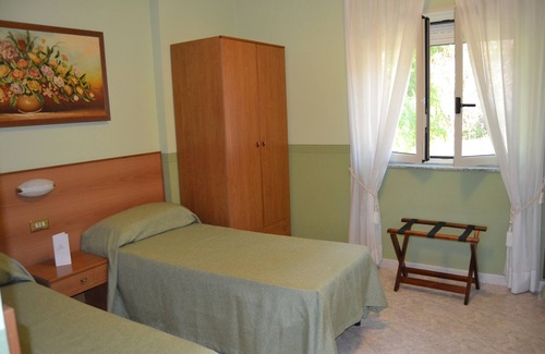 Arienzo Hotel | Yellow Park Hotel