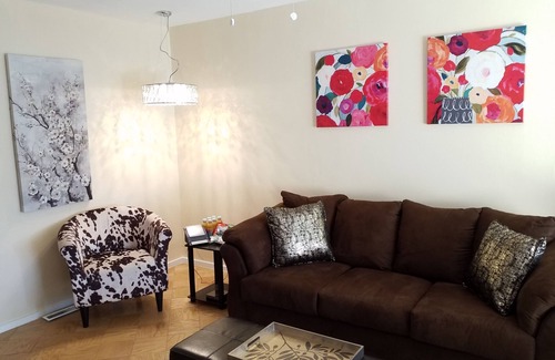 Santa Rita House | YELLOW PINE HOUSE, 3 BEDROOM KING-QUEEN