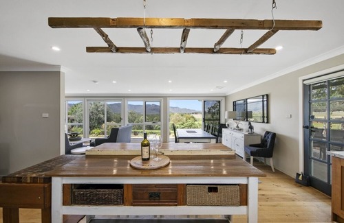 Broke House | Yellow Rock Cottage - Broke