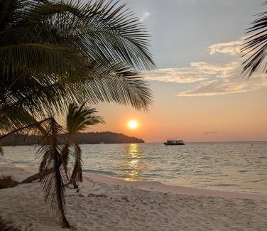 Koh Rong Hostel | Yellow Sun Koh Rong