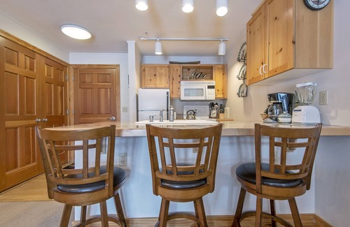 Driggs Condo | Yellowstone & Grand Teton Parks! On Teton Creek! 3 Hot tubs! Clean & Stocked!