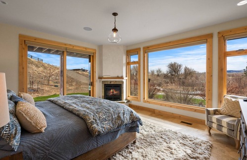 Livingston House | Yellowstone Manor:Livingston
