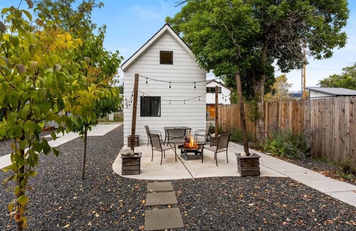 Bozeman House | Yellowstone Park, Big Sky, Airport: Bozeman Area Modern Nordic House