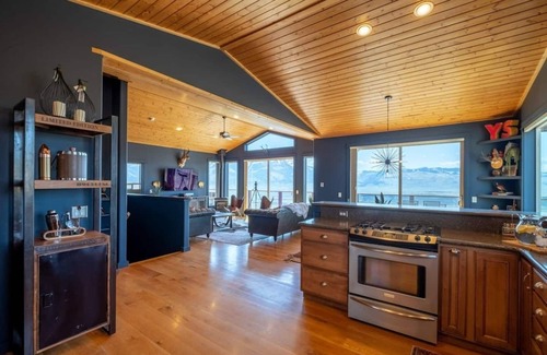Emigrant House | Yellowstone Sky House