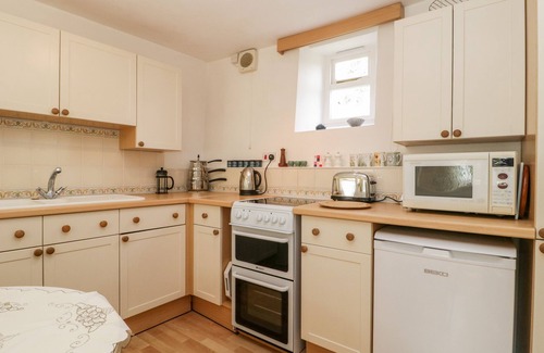West Chinnock Cottage | YEOMAN COTTAGE, with a garden in Norton-Sub-Hamdon