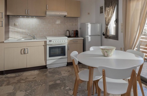 Agkisaras Apartment | Yialos Votsalo Seaside Residence by Estia