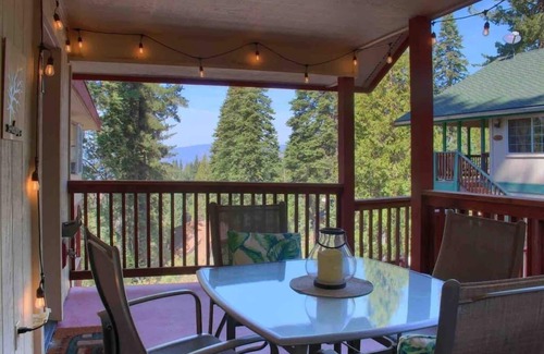 Yosemite West Apartment | YoBee! Heart of Yosemite. Homey Studio. Reservations + Breakfast included ~U1