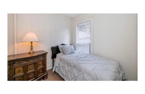 Youbou House | Youbou Lakefront Getaway Relax And Unwind