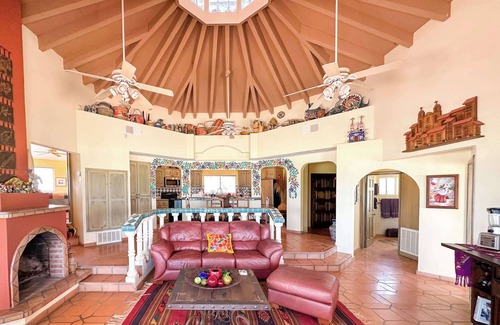 Las Conchas House | Your Beachfront Escape Close to Everything