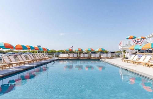 Cape May House | Your Beachside Oasis: Kitchenette, Swimming Pool and Beach Perks