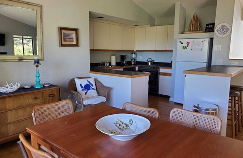 North Eastham House | Your Cape Cod respite awaits! 5 minutes walk to quiet bay beach.