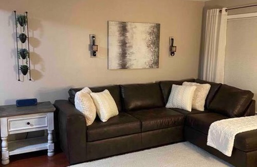 Clarkston House | Your Cozy Clarkston Home Away From Home