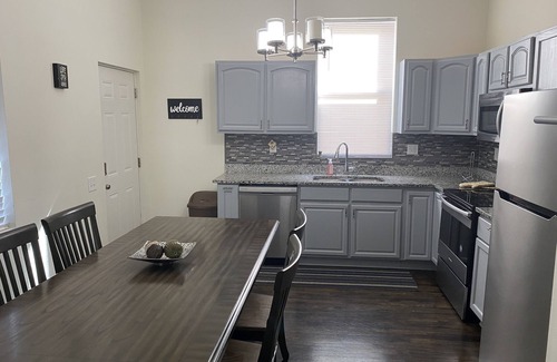 Tulane - Gravier Apartment | Your Cozy home away from home !