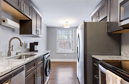 Midtown Apartment | Your Cozy One Bedroom Midtown