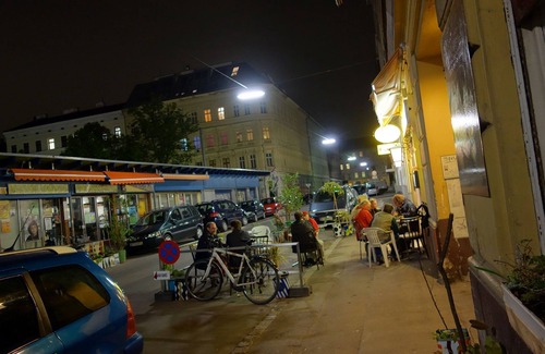 Hernals Apartment | Your designer apartment on Yppenplatz, one of the hippest places in Vienna!