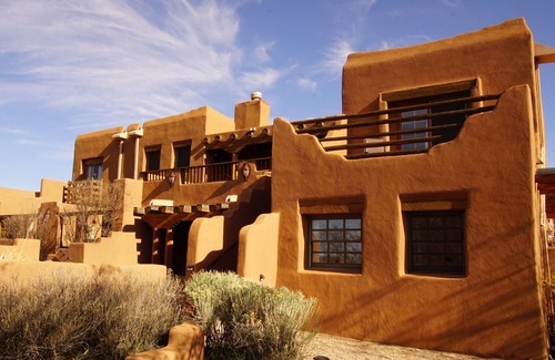 Lamy House | Your Destination Retreat