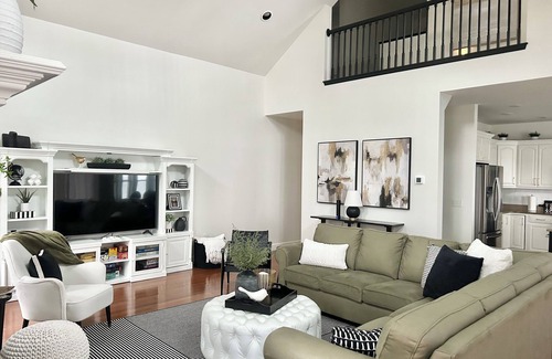 Ovid House | Your dream vacation on gorgeous Seneca Lake! Luxury lakeside living!