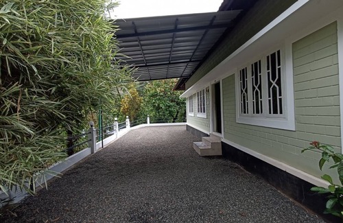 Devikolam House | “Your Family’s Perfect Getaway by the Riverside!”