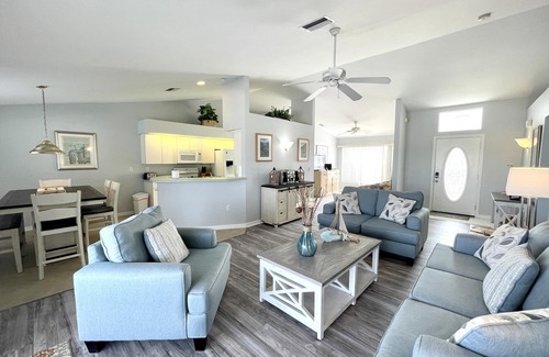 Long Meadow House | * Your fun, sunny, totally relaxing Florida vacation starts now! *