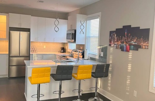 Livingston Apartment | Your Happy place Away from Homenn