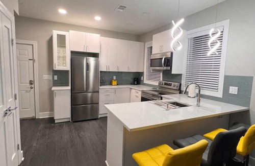 Livingston Apartment | Your Happy place Away from Homenn
