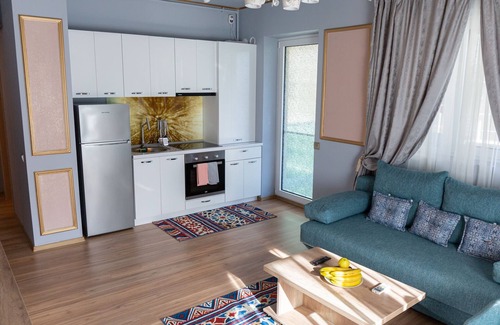 Constanta Apartment | Your holiday home by the sea!