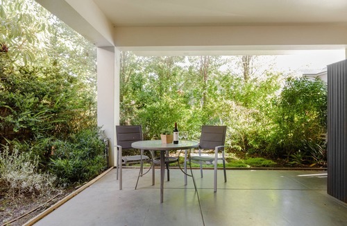 St. Kilda East Apartment | Your Home away from Home
