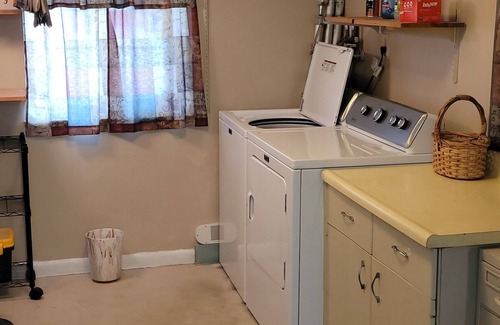 Port Saint Lucie House | Your Home Away From Home/Dog Friendly