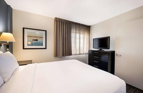 Gateway Hotel | Your Home Away From Home! 2 Spacious Units, Full Kitchen, Pet-friendly Hotel!