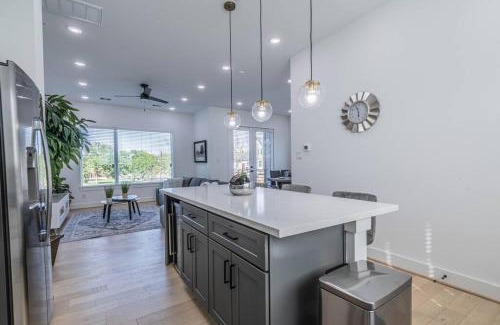South Central Houston House | Your home away from home
