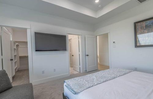 South Central Houston House | Your home away from home
