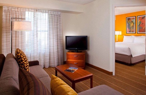 Homewood Hotel | Your Home Away From Home Near Homewood Soccer Park!