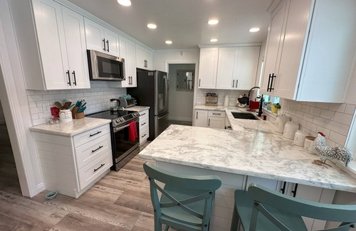 Carmichael House | Your HOME away from HOME! 3-bdrm in Carmichael w/AC, WiFi, fitness room
