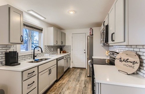 Kipling House | Your Home away from home near Rockies!