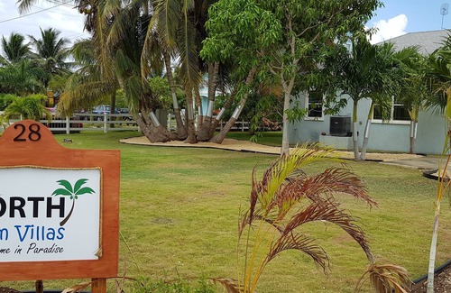 Newlands Apartment | Your home in paradise, North Palm Villas 3 bed 2 bath homes for rent.