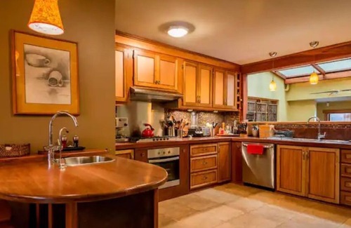 Quito Apartment | YOUR HOME IN QUITO! Luxurious and just like home!