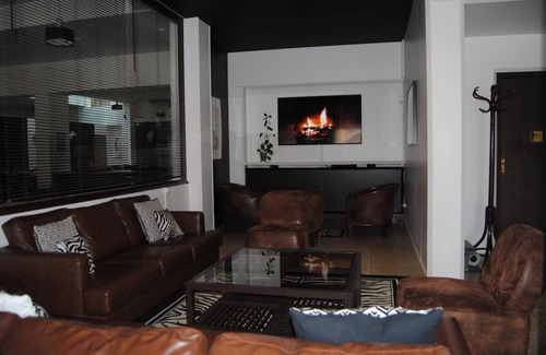 Lourdes Hotel | Your Ideal Retreat! Spacious Unit, w/Parking, Near Animal Park of the Pyrenees!